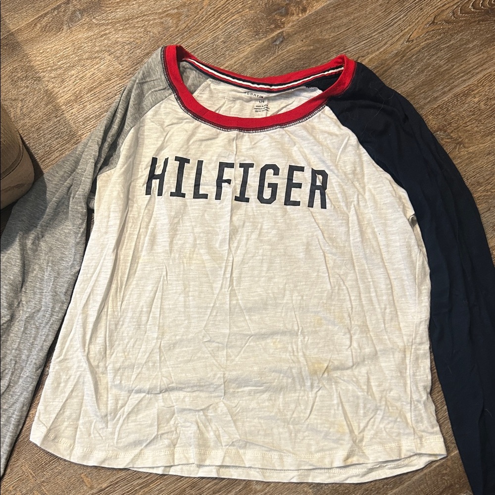 Tommy Hilfiger Gray and Navy Long Sleeve Tee